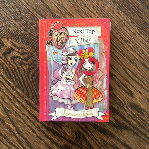 Set of four Ever After High books - Picture 1 of 4